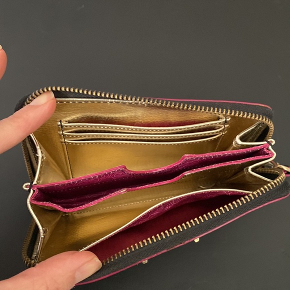 Wallet with strap - Picture 2 of 2